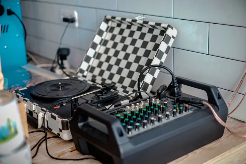 Wax Detectives: The Tribute Acts Cracking the Code of Classic Live Sounds Through Original Vinyl